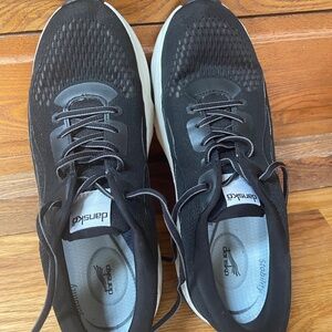 Dansko Pace athletic shoes